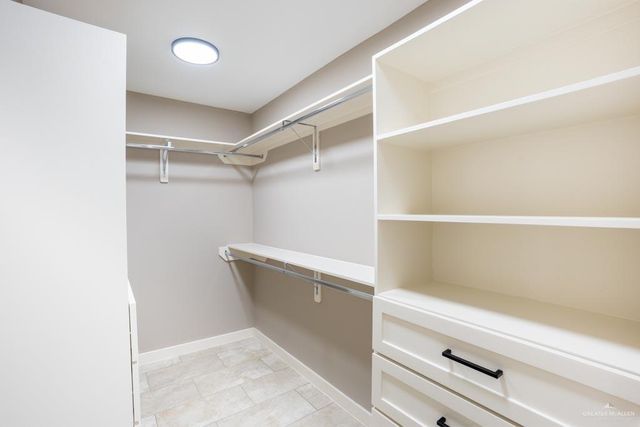 117 E Filmore Avenue, Harlingen, TX 78550