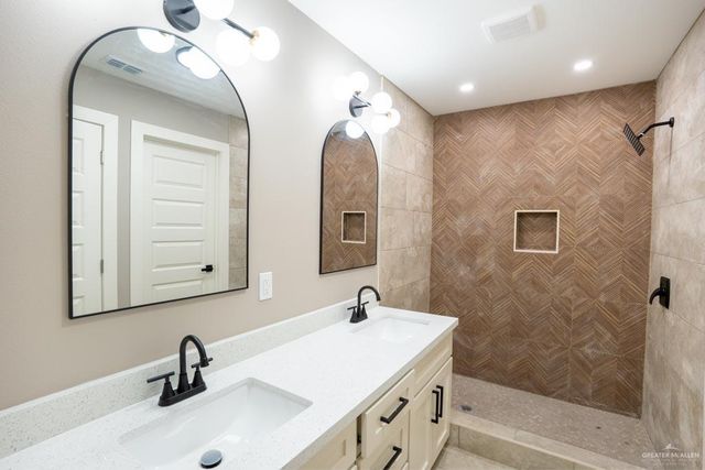 117 E Filmore Avenue, Harlingen, TX 78550