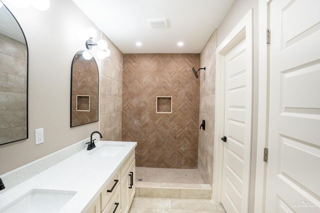 117 E Filmore Avenue, Harlingen, TX 78550