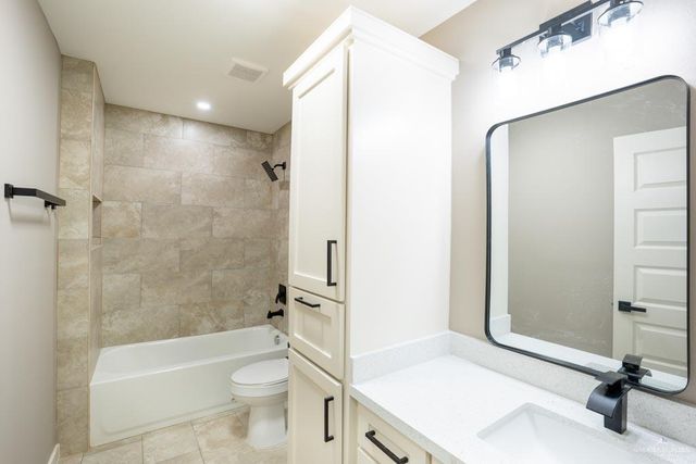 117 E Filmore Avenue, Harlingen, TX 78550