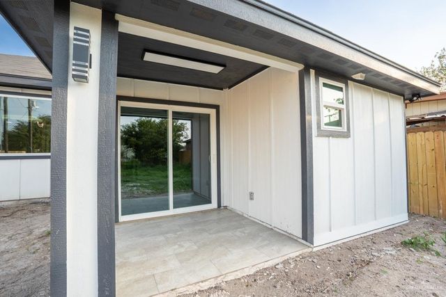117 E Filmore Avenue, Harlingen, TX 78550