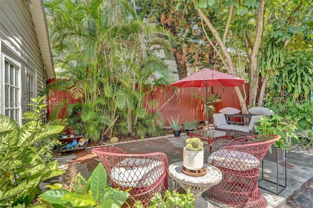 48 SW 14th St, Dania Beach, FL 33004