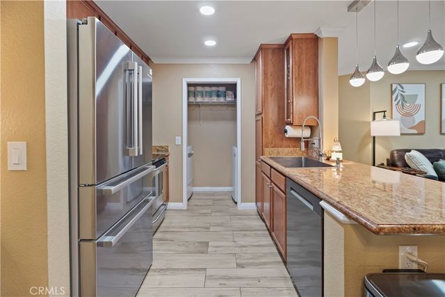 1030 Vista Del Cerro, Corona, CA 92879