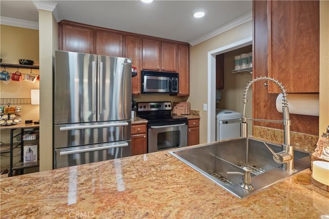 1030 Vista Del Cerro, Corona, CA 92879