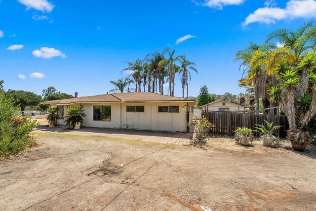 4110 Manchester Avenue, Encinitas, CA 92024