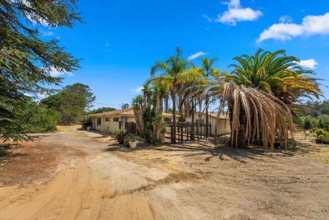 4110 Manchester Avenue, Encinitas, CA 92024