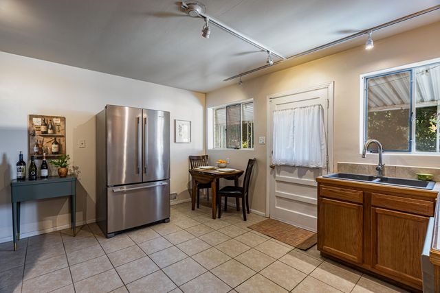 507 Alvarado Drive NE, Albuquerque, NM 87108