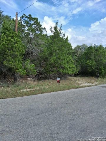 1043 Eastview, Canyon Lake, TX 78133
