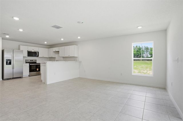 8821 PINE BARK WAY, Wildwood, FL 34785
