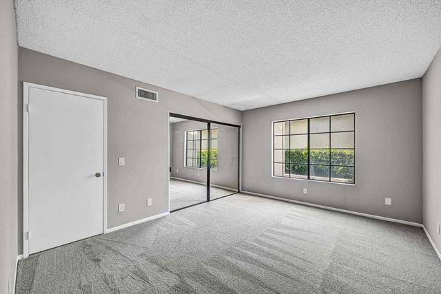 8608 Arminda Cir 43, Santee, CA 92071