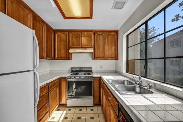 8608 Arminda Cir 43, Santee, CA 92071