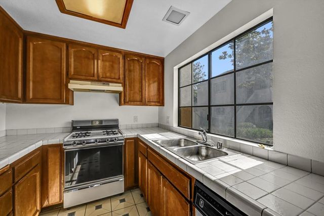 8608 Arminda Cir 43, Santee, CA 92071