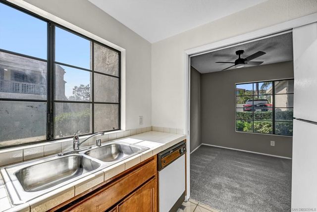 8608 Arminda Cir 43, Santee, CA 92071