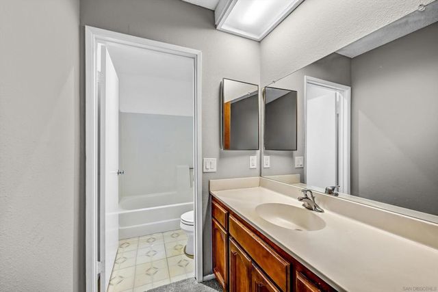 8608 Arminda Cir 43, Santee, CA 92071
