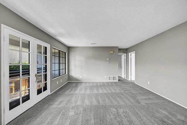 8608 Arminda Cir 43, Santee, CA 92071
