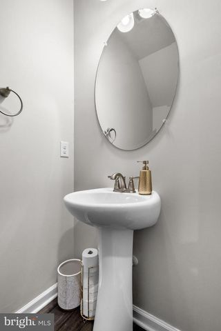 25 KATHERINE DR, Burlington, NJ 08016