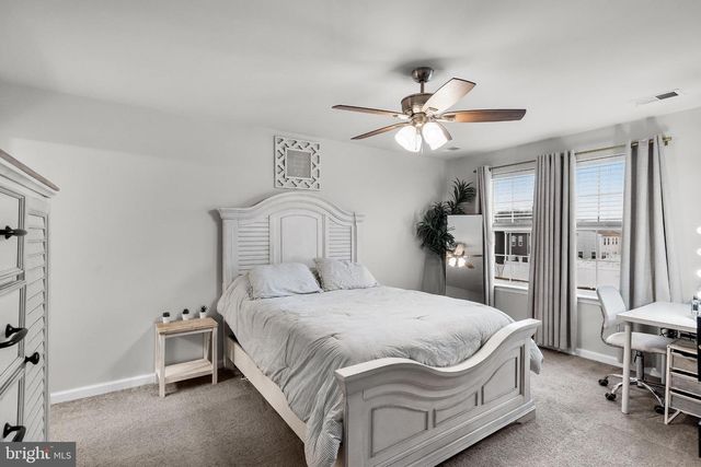 25 KATHERINE DR, Burlington, NJ 08016