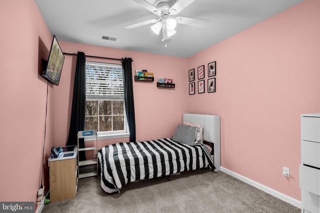 25 KATHERINE DR, Burlington, NJ 08016