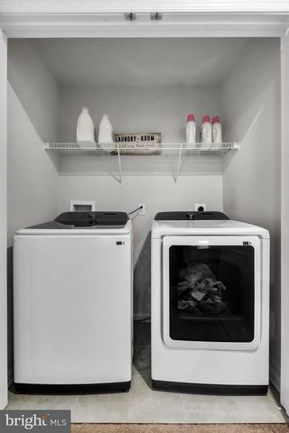 25 KATHERINE DR, Burlington, NJ 08016