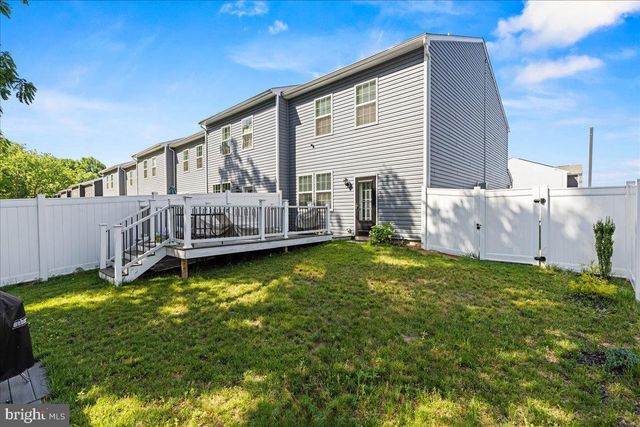 25 KATHERINE DR, Burlington, NJ 08016