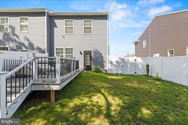 25 KATHERINE DR, Burlington, NJ 08016