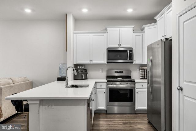 25 KATHERINE DR, Burlington, NJ 08016