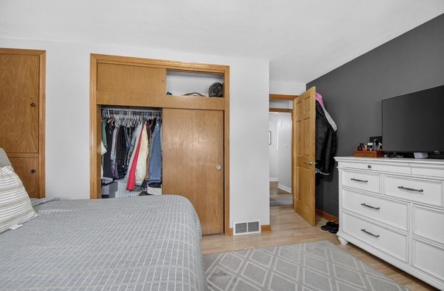 744 Shoreland DRIVE, Racine, WI 53402