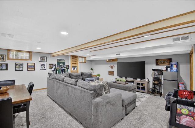 744 Shoreland DRIVE, Racine, WI 53402