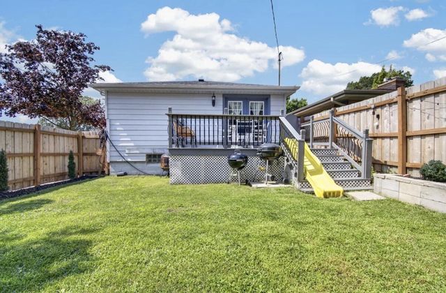 744 Shoreland DRIVE, Racine, WI 53402