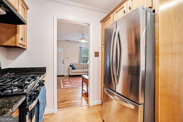 811 Scott Circle, Decatur, GA 30033