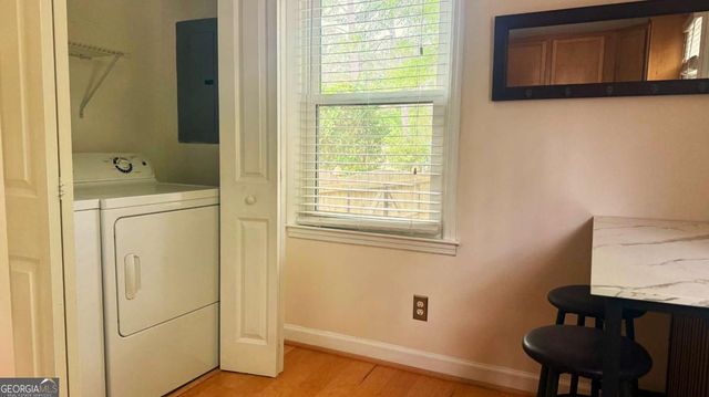 811 Scott Circle, Decatur, GA 30033