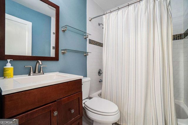 811 Scott Circle, Decatur, GA 30033