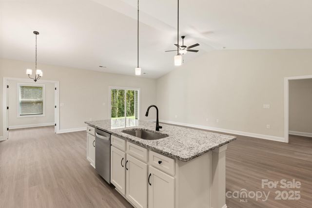 125 Colonial Reserve Avenue, Troutman, NC 28166