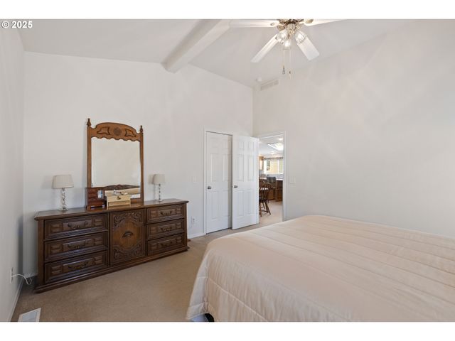 275 LITTLEBROOK Ln, Roseburg, OR 97471