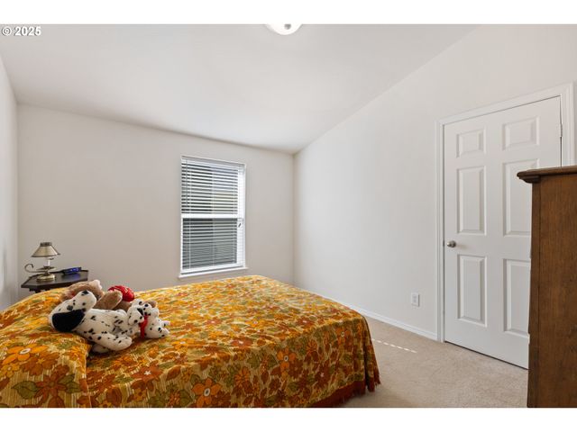 275 LITTLEBROOK Ln, Roseburg, OR 97471