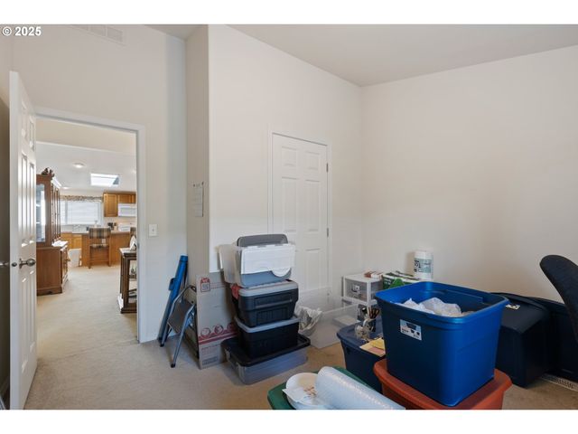 275 LITTLEBROOK Ln, Roseburg, OR 97471