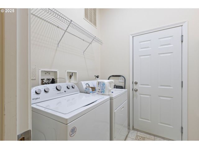 275 LITTLEBROOK Ln, Roseburg, OR 97471