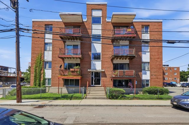 800 Hyde Park Ave A15, Boston, MA 02136