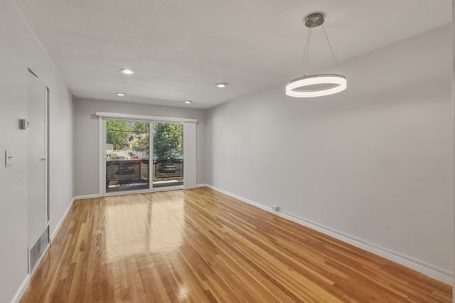 800 Hyde Park Ave A15, Boston, MA 02136