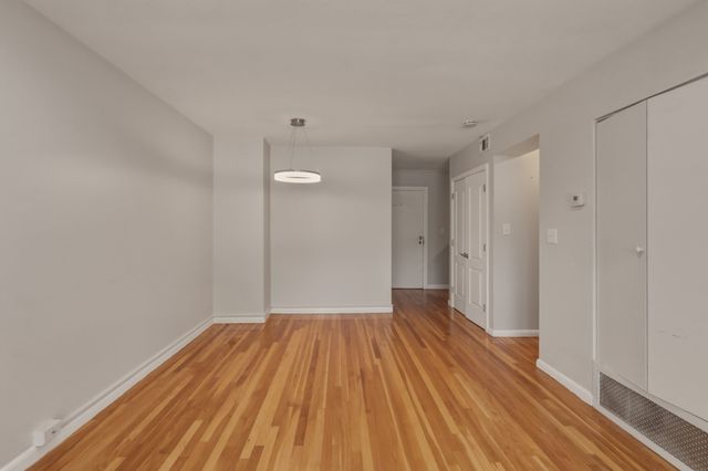 800 Hyde Park Ave A15, Boston, MA 02136