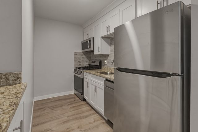 800 Hyde Park Ave A15, Boston, MA 02136