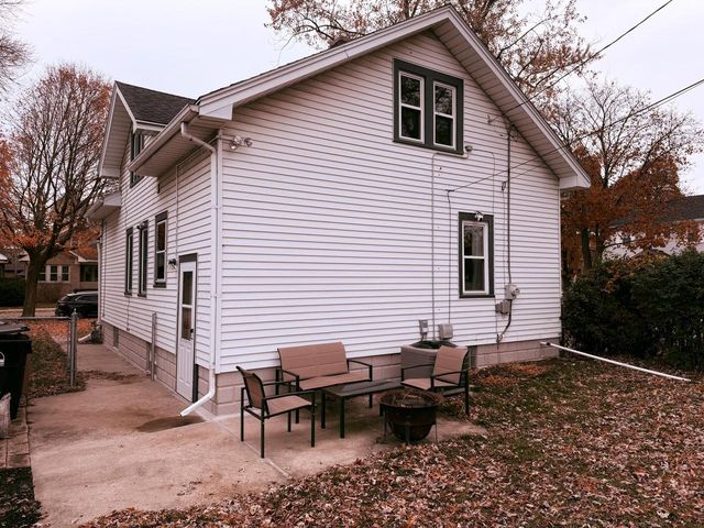 3824 Lindermann AVENUE, Racine, WI 53405