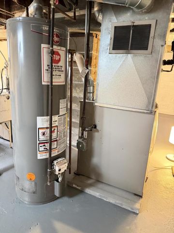 3824 Lindermann AVENUE, Racine, WI 53405