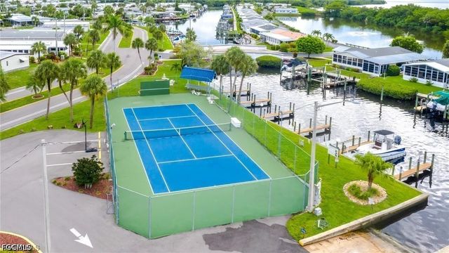 5524 Sir Walter WAY, North Fort Myers, FL 33917