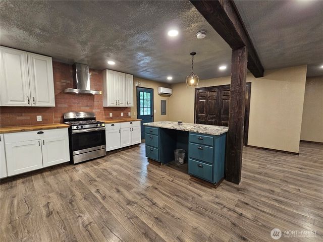 30 Hokanson Road, Elma, WA 98541