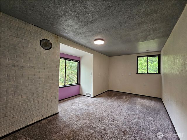 30 Hokanson Road, Elma, WA 98541