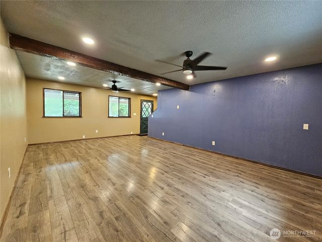 30 Hokanson Road, Elma, WA 98541