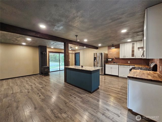 30 Hokanson Road, Elma, WA 98541