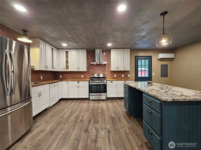 30 Hokanson Road, Elma, WA 98541