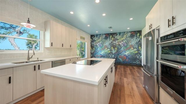 1440 KIMLIRA LANE, Sarasota, FL 34231